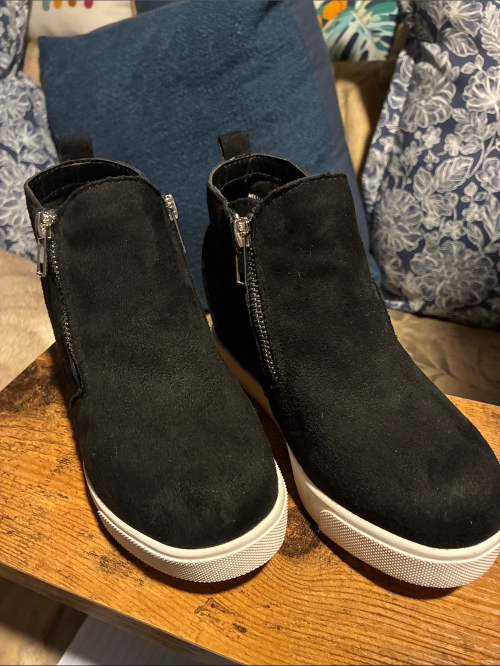Soda Black Suede Side-Zip Kids Sneakers with White Sole